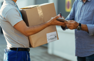 Read more about the article Customer Expectations and the Future of Last Mile Delivery